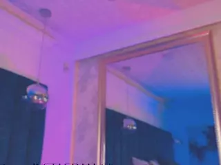 Nayla Potter's Live Sex Cam Show