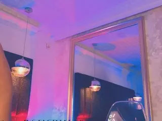 Nayla Potter's Live Sex Cam Show