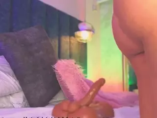 Nayla Potter's Live Sex Cam Show