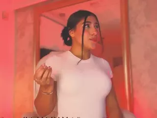 Nayla Potter's Live Sex Cam Show