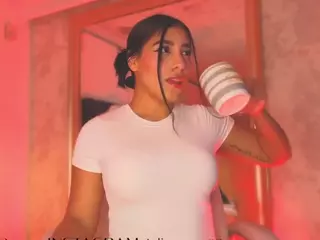 Nayla Potter's Live Sex Cam Show