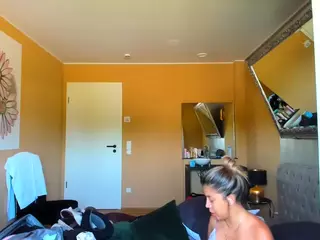 Elianabortt's Live Sex Cam Show