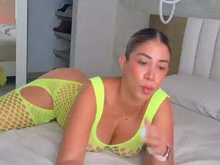 Elianabortt's Live Sex Cam Show