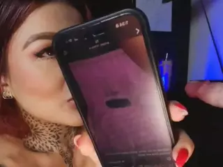 Mila's Live Sex Cam Show