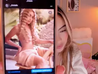 linda_dlv's Live Sex Cam Show