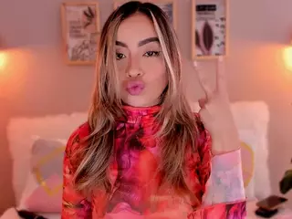 lindaVega's Live Sex Cam Show