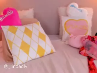 lindaVega's Live Sex Cam Show