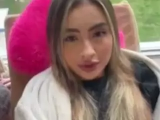 lindaVega's Live Sex Cam Show