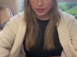lindaVega's Live Sex Cam Show
