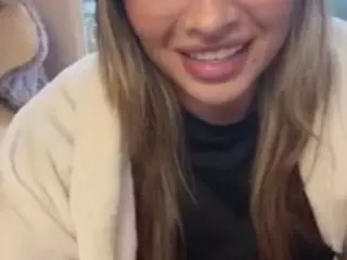lindaVega's Live Sex Cam Show