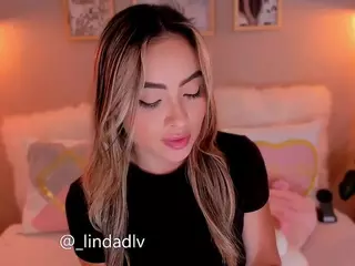 lindaVega's Live Sex Cam Show