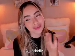 lindaVega's Live Sex Cam Show