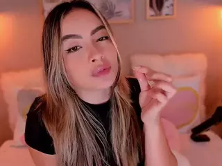 lindaVega's Live Sex Cam Show