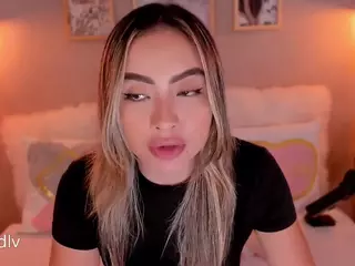 lindaVega's Live Sex Cam Show