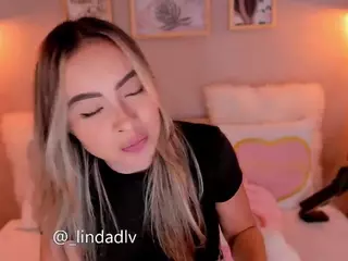 lindaVega's Live Sex Cam Show