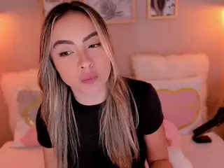lindaVega's Live Sex Cam Show