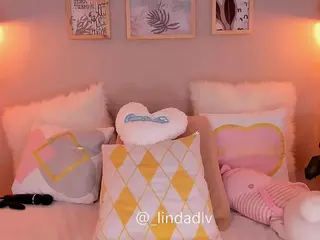 lindaVega's Live Sex Cam Show