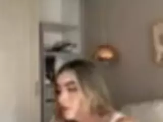 lindaVega's Live Sex Cam Show