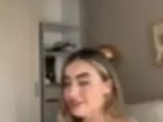 lindaVega's Live Sex Cam Show
