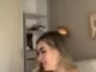 lindaVega's Live Sex Cam Show