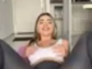 lindaVega's Live Sex Cam Show