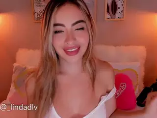 lindaVega's Live Sex Cam Show