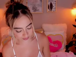 lindaVega's Live Sex Cam Show
