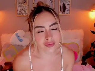 lindaVega's Live Sex Cam Show