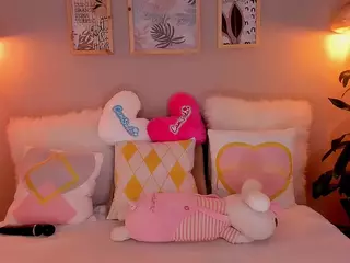 lindaVega's Live Sex Cam Show