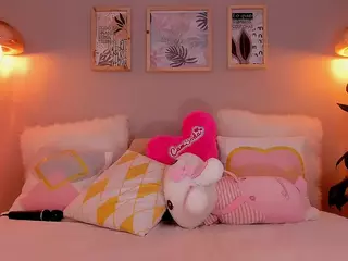 lindaVega's Live Sex Cam Show