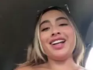 lindaVega's Live Sex Cam Show