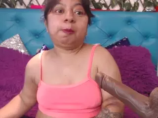sarawiills's Live Sex Cam Show