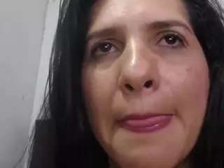 bella-paula's Live Sex Cam Show