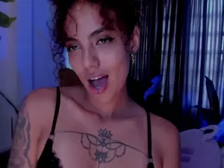 Sra. NATASHA WALKER's Live Sex Cam Show