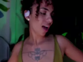 Sra. NATASHA WALKER's Live Sex Cam Show