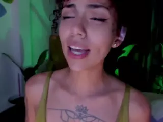 Sra. NATASHA WALKER's Live Sex Cam Show