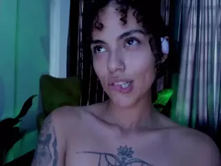 Sra. NATASHA WALKER's Live Sex Cam Show