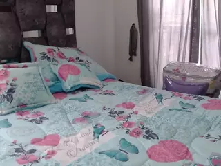 caylin's Live Sex Cam Show
