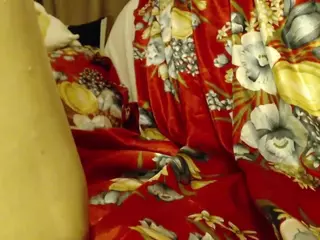 larahotr's Live Sex Cam Show
