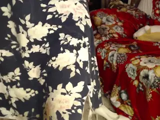 larahotr's Live Sex Cam Show