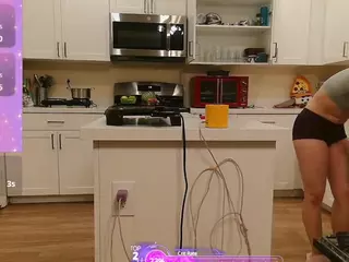 blondiewithanass's Live Sex Cam Show