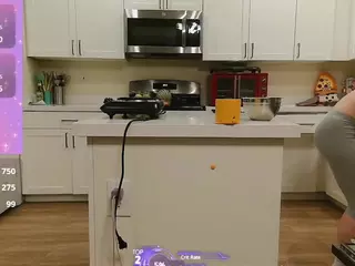 blondiewithanass's Live Sex Cam Show