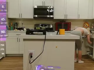 blondiewithanass's Live Sex Cam Show