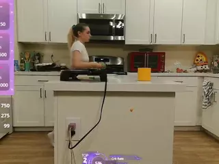 blondiewithanass's Live Sex Cam Show