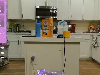 blondiewithanass's Live Sex Cam Show