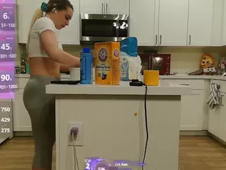 blondiewithanass's Live Sex Cam Show