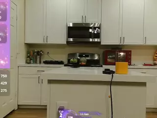 blondiewithanass's Live Sex Cam Show