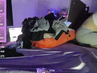blondiewithanass's Live Sex Cam Show