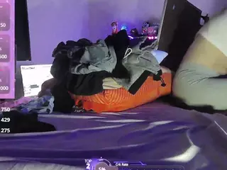 blondiewithanass's Live Sex Cam Show