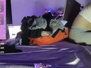 blondiewithanass's Live Sex Cam Show